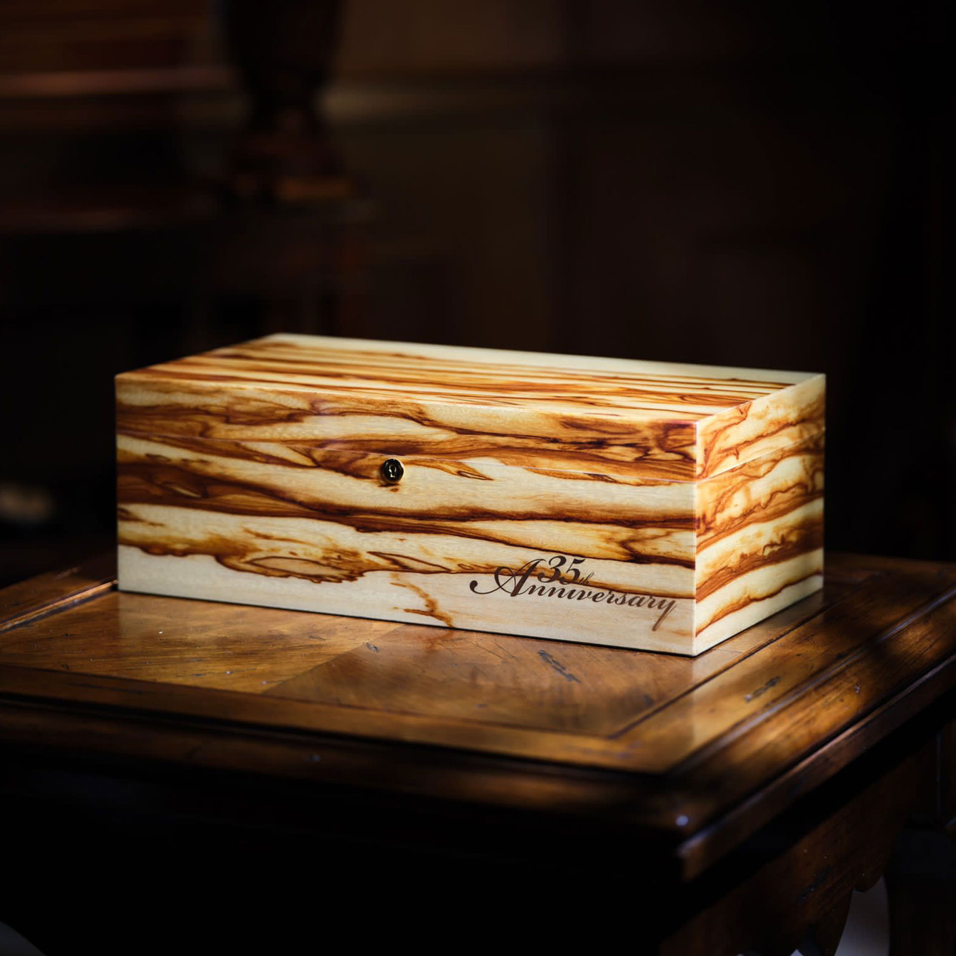 Gurkha 35th Anniversary Humidor Sandalwood (inkl. 75 Gurkha 35th Anniversary Zigarren)