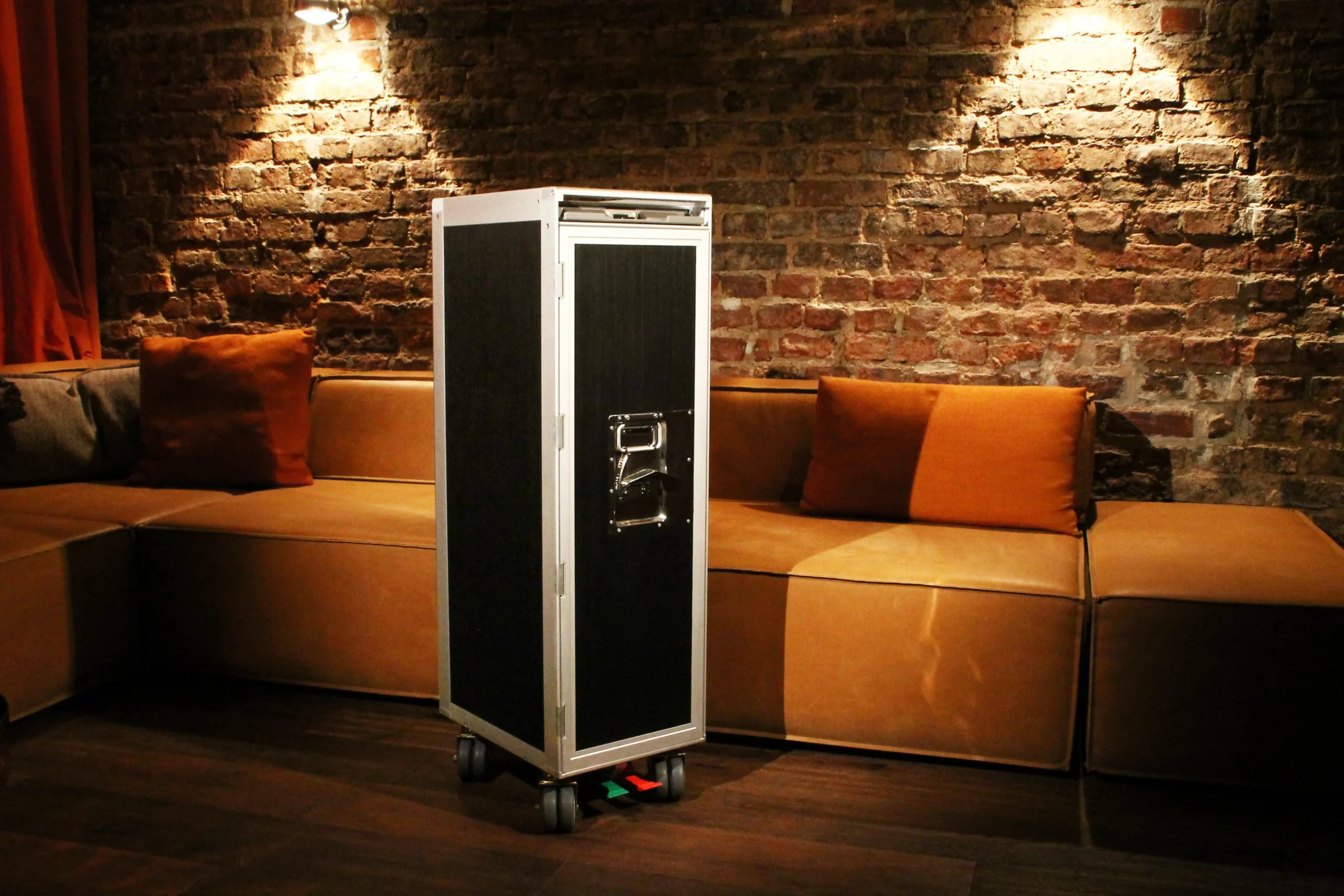 Adorini Zigarrenschrank Trolley Schwarz